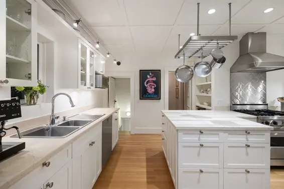 402 Brand Street, North Vancouver For Sale - image 22