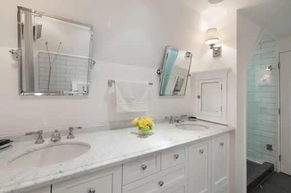 402 Brand Street, North Vancouver For Sale - image 31