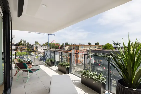 302 135 East 13th Street, North Vancouver For Sale - image 30