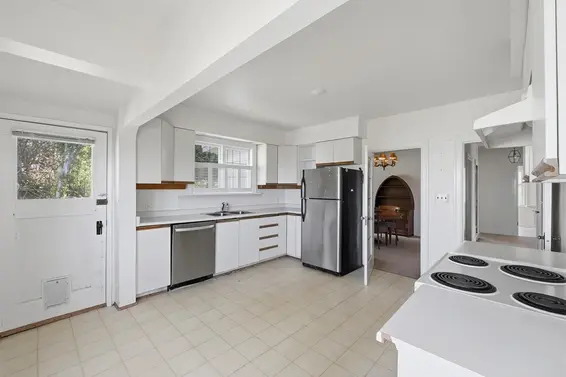 1013 Duchess Avenue, West Vancouver For Sale - image 10