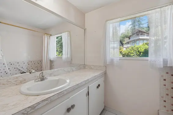 1013 Duchess Avenue, West Vancouver For Sale - image 25