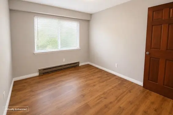 36 882 Premier Street, North Vancouver For Sale - image 10