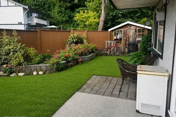 36 882 Premier Street, North Vancouver For Sale - image 2