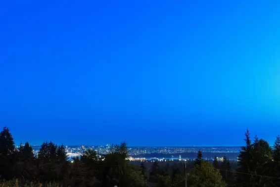 651 Alpine Court, North Vancouver For Sale - image 2