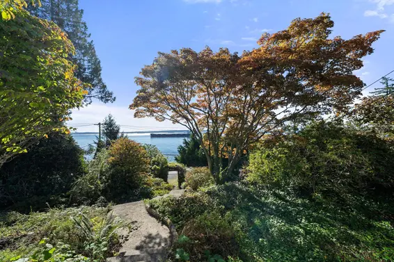 3721 Sunset Lane, West Vancouver For Sale - image 11