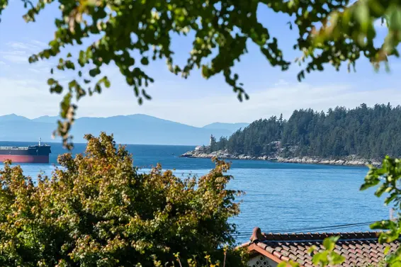 3721 Sunset Lane, West Vancouver For Sale - image 17