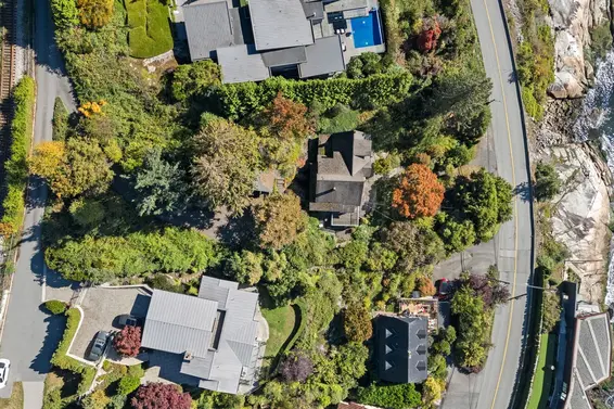 3721 Sunset Lane, West Vancouver For Sale - image 28