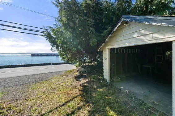 3721 Sunset Lane, West Vancouver For Sale - image 6