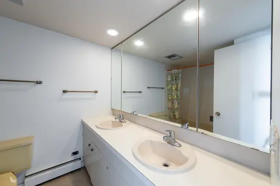 1028 Eyremount Drive, West Vancouver For Sale - image 18