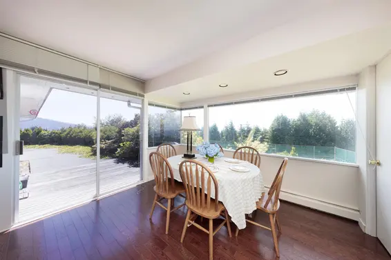 1028 Eyremount Drive, West Vancouver For Sale - image 22