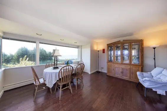 1028 Eyremount Drive, West Vancouver For Sale - image 23