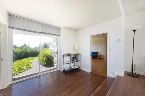 1028 Eyremount Drive, West Vancouver For Sale - image 31