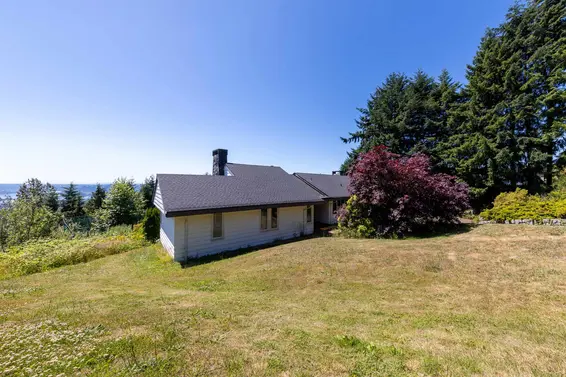 1028 Eyremount Drive, West Vancouver For Sale - image 9