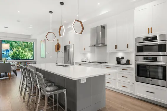629 East 4th Street, North Vancouver For Sale - image 3