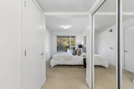 211 221 East 3rd Street, North Vancouver For Sale - image 15