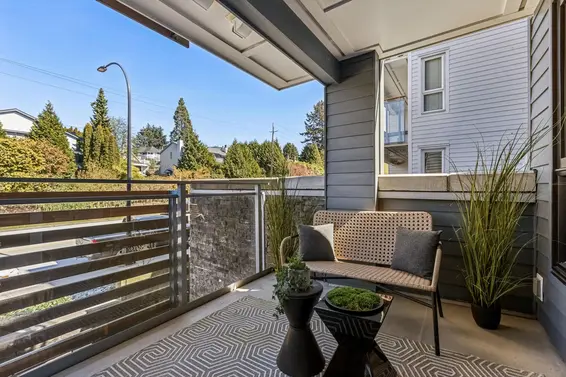 211 221 East 3rd Street, North Vancouver For Sale - image 20