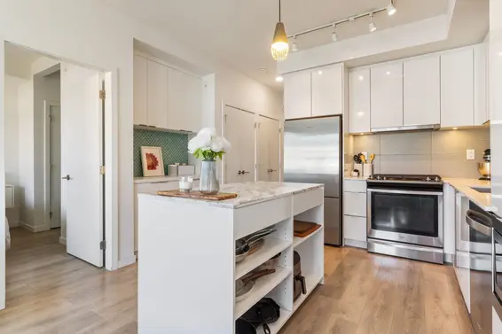 403 725 Marine Drive, North Vancouver For Sale - image 4