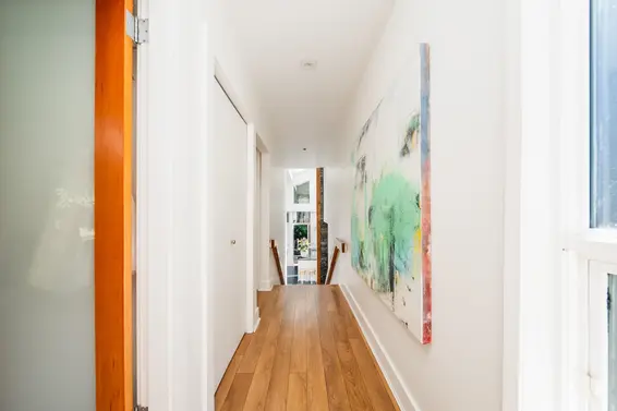 3985 Bayridge Avenue, West Vancouver For Sale - image 15