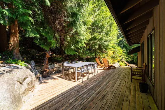 3985 Bayridge Avenue, West Vancouver For Sale - image 33