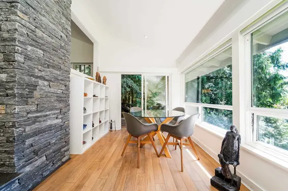 3985 Bayridge Avenue, West Vancouver For Sale - image 9