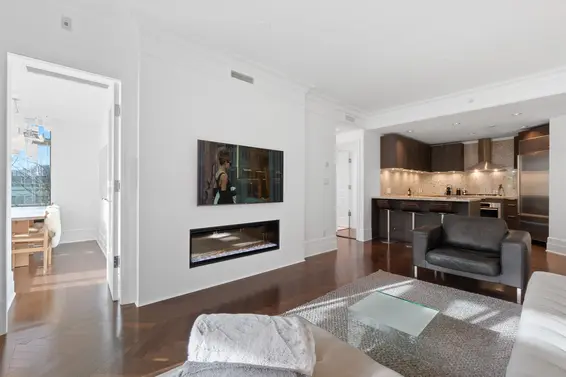 201 533 Waters Edge Crescent, West Vancouver For Sale - image 4