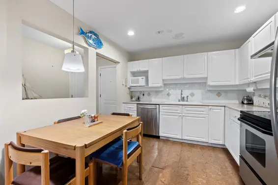 206 1283 Parkgate Avenue, North Vancouver For Sale - image 13