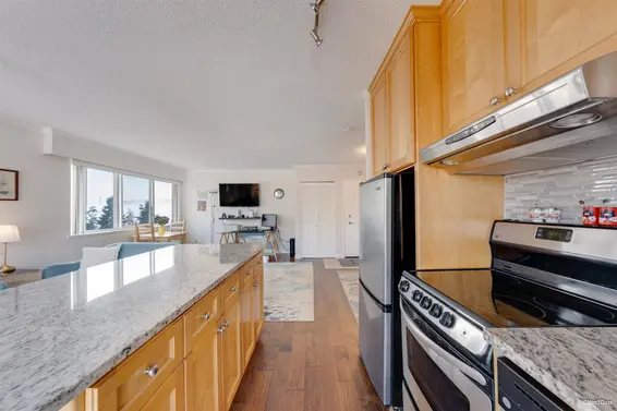 403 1845 Bellevue Avenue, West Vancouver For Sale - image 13
