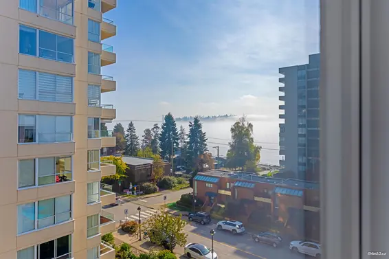 403 1845 Bellevue Avenue, West Vancouver For Sale - image 3