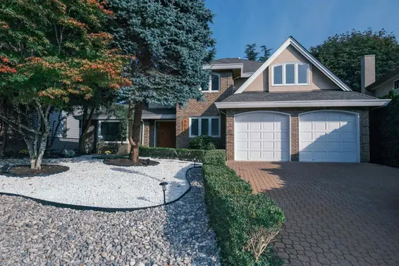 3033 Griffin Place Place, North Vancouver