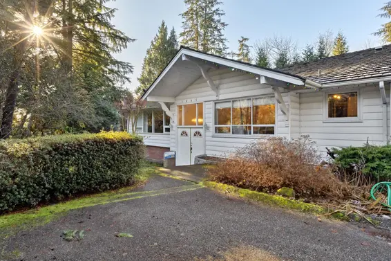 1645 Taylor Way, West Vancouver For Sale - image 3
