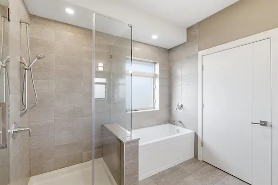 1 115 West Queens Road, North Vancouver For Sale - image 18