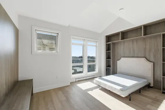 1 115 West Queens Road, North Vancouver For Sale - image 19