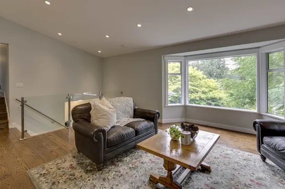 3751 Roblin Place, North Vancouver For Sale - image 18