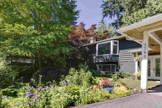 3751 Roblin Place, North Vancouver For Sale - image 4