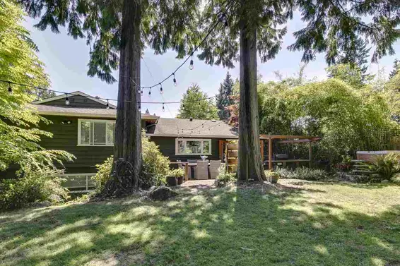 3751 Roblin Place, North Vancouver For Sale - image 40