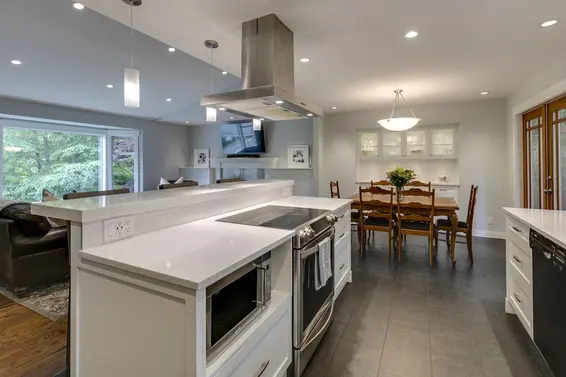 3751 Roblin Place, North Vancouver For Sale - image 9