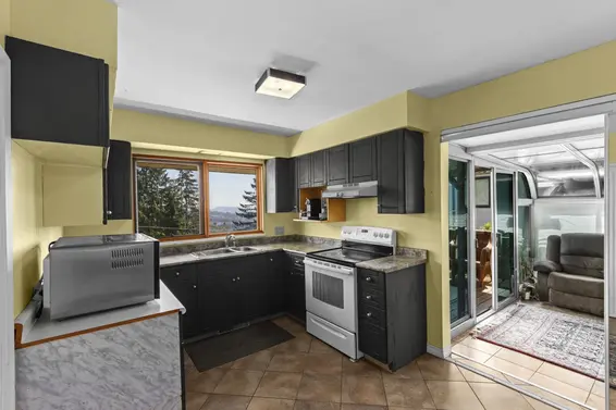 556 Ballantree Road, West Vancouver For Sale - image 11