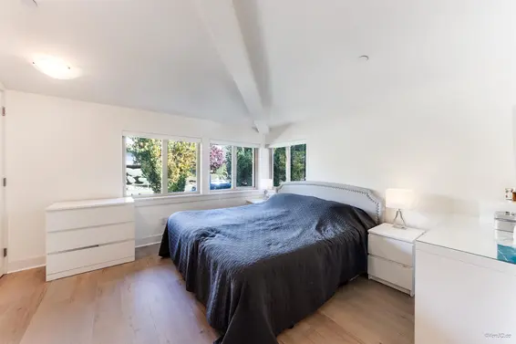 9 215 East 4th Street, North Vancouver For Sale - image 11