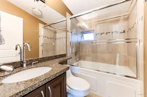 9 215 East 4th Street, North Vancouver For Sale - image 28
