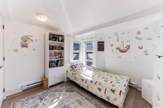 9 215 East 4th Street, North Vancouver For Sale - image 8