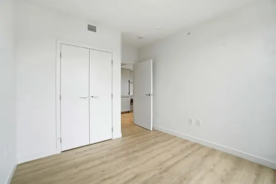 312 755 Harbourside Drive, North Vancouver For Sale - image 20