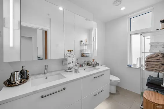 101 2035 Glenaire Drive, North Vancouver For Sale - image 21