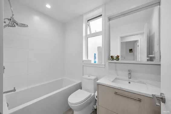 101 2035 Glenaire Drive, North Vancouver For Sale - image 24