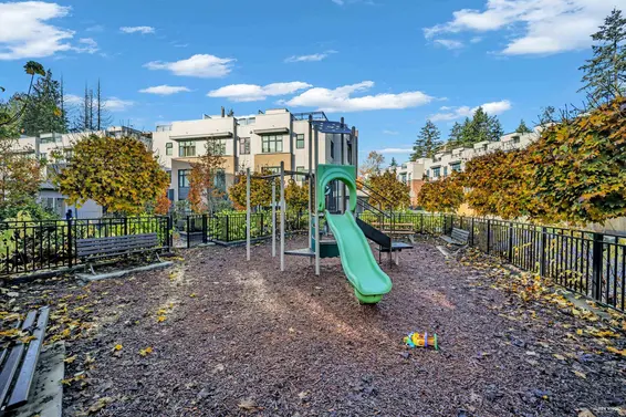 101 2035 Glenaire Drive, North Vancouver For Sale - image 37