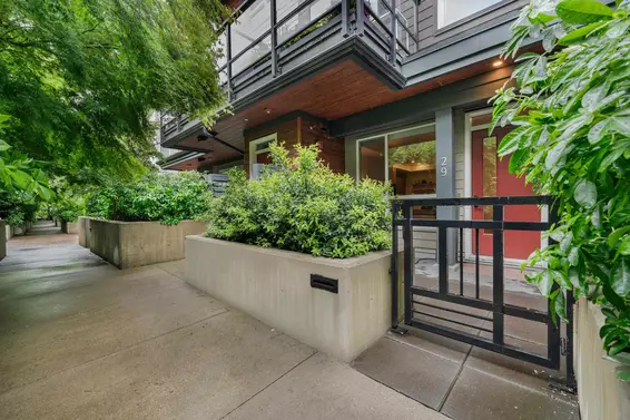 29 533 East 3rd Street, North Vancouver For Sale - image 34