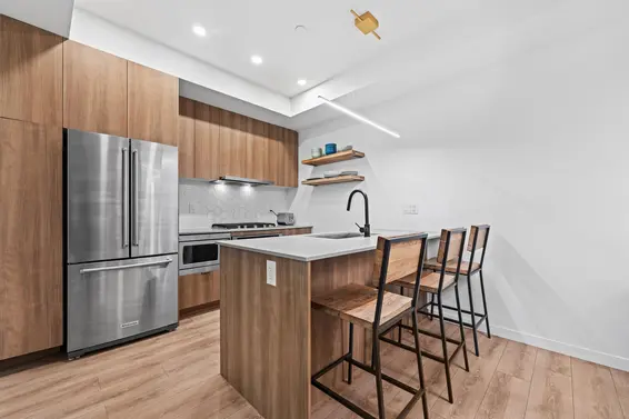 29 533 East 3rd Street, North Vancouver For Sale - image 7
