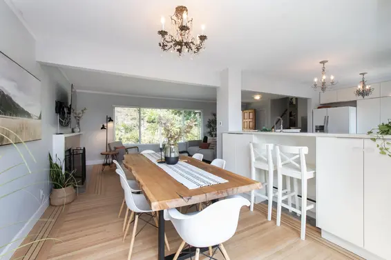 1179 Cloverley Street, North Vancouver For Sale - image 13