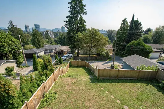 1179 Cloverley Street, North Vancouver For Sale - image 34