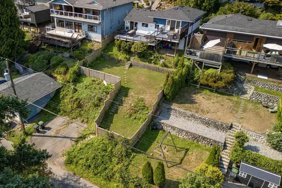 1179 Cloverley Street, North Vancouver For Sale - image 35