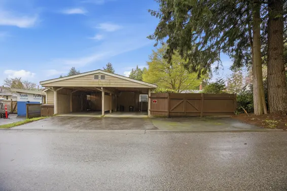 1852 Larson Road, North Vancouver For Sale - image 30